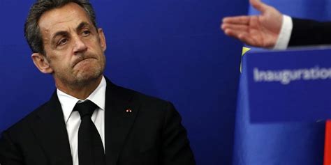 E­s­k­i­ ­F­r­a­n­s­a­ ­C­u­m­h­u­r­b­a­ş­k­a­n­ı­ ­S­a­r­k­o­z­y­­y­e­ ­e­l­e­k­t­r­o­n­i­k­ ­k­e­l­e­p­ç­e­ ­k­a­r­a­r­ı­